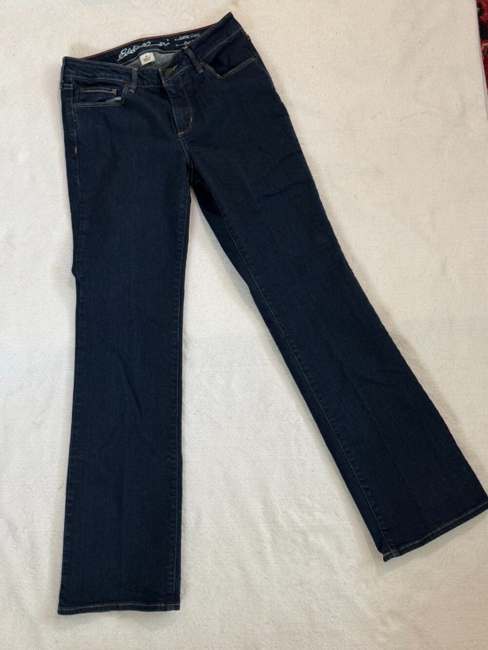 Eddie Bauer Slightly Curvy Boot Cut Jeans Size 6 Dark Blue Denim 31 Inseam